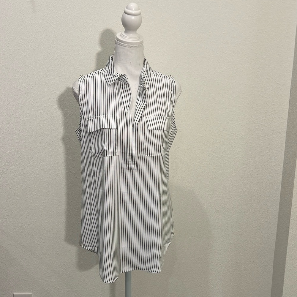 Loft sleeveless mixed media top, size M, NWT
